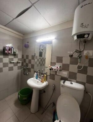 Team Area in 3 BHK Apartment at Eldeco Mystic Greens, Omicron I Greater Noida – for Rent