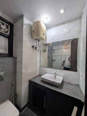 Bathroom in 1 BHK Builder Floor at Lajpat Nagar I – for Rent