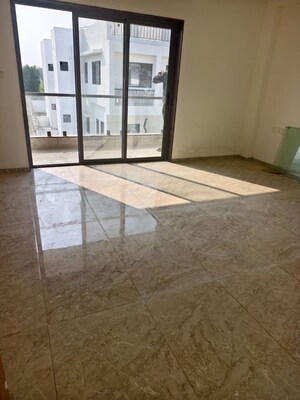 Room in 4 BHK Independent House at Shree Swetayan Villa, Hathijan – for Sale