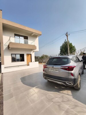 4 BHK Independent House For Sale in Shree Swetayan Villa, Hathijan