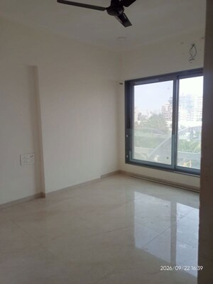 Room in 2 BHK Apartment at Advent Neel, Vile Parle West – for Rent