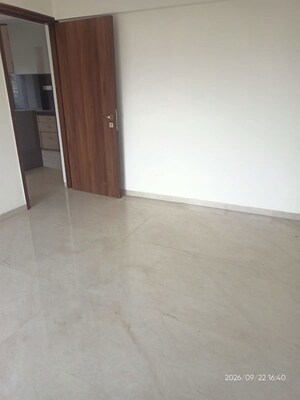 Room in 2 BHK Apartment at Advent Neel, Vile Parle West – for Rent