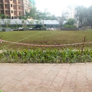 Plot Area in 4 BHK Apartment at Chandak 34 Park Estate, Goregaon West – for Rent