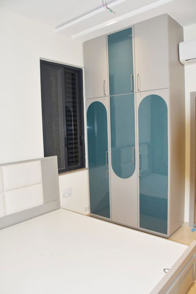 Room, action area iid 4 Bedroom 3000 Sq.Ft. Apartment In Action Area Iid Kolkata 10725103