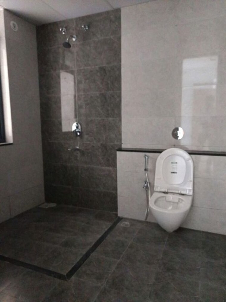 Bathroom, mantra-mirari 4 Bedroom 1916 Sq.Ft. Apartment In Koregaon Park Pune 10725109