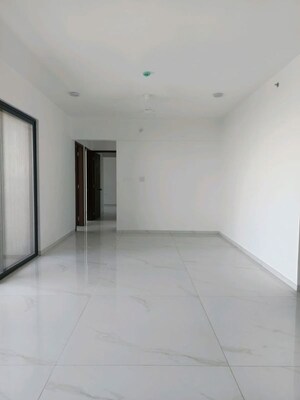 Room in 4 BHK Apartment at Mantra Mirari, Koregaon Park – for Rent