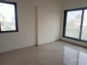 Room in 2 BHK Apartment at Platinum Life, Andheri West – for Rent