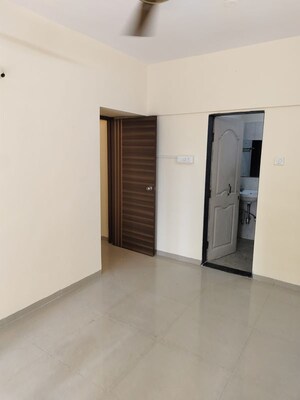Room in 2 BHK Apartment at Jagdale Velvet, Vartak Nagar – for Rent