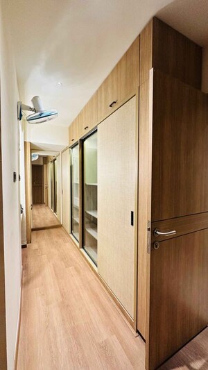 Building Lobby in 4 BHK Apartment at Lodha Sterling, Kolshet Road – for Sale