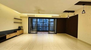 Room in 4 BHK Apartment at Lodha Sterling, Kolshet Road – for Sale