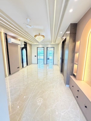 Building Lobby in 4 BHK Builder Floor at Ansal API Versalia, Sector 67a – for Sale