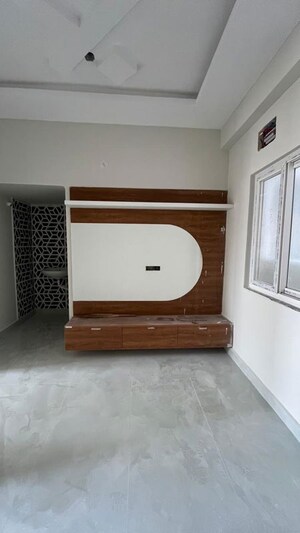 Furnished Amenities in 1 BHK Builder Floor at Kondapur – for Rent