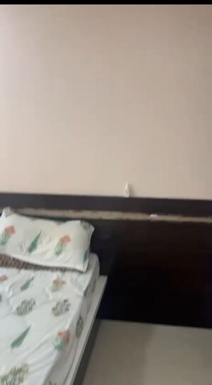 Furnished Amenities in 2 BHK Apartment at Asmi Vintage, Goregaon West – for Rent