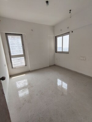 Master Bedroom in 2 BHK Apartment at Shreeji Plaza, Malad West – for Rent