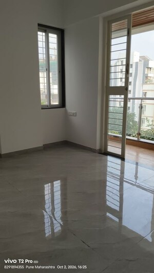 Room in 2 BHK Apartment at Prathamesh Vihar Anand Nagar, Anand Nagar – for Rent