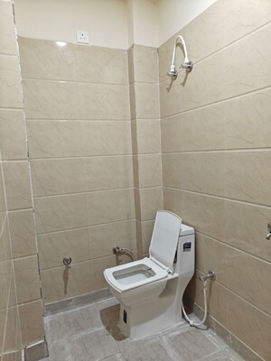 Bathroom in 2 BHK Builder Floor at Samaspur Village – for Rent