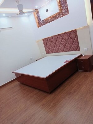 Room in 3 BHK Apartment at BBD Green City, Gomti Nagar – for Sale