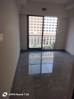 Room in 1 BHK Apartment at Hubtown The Premiere, Andheri West – for Sale