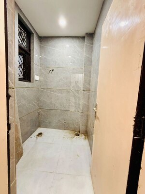 Bathroom in 2 BHK Builder Floor at GDA Flats, Indirapuram Shakti Khand 1 – for Rent