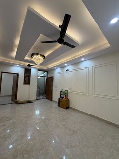 2 BHK Builder Floor For Rent in Bhagwati Apartments Noida