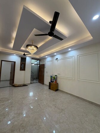 2 BHK Builder Floor For Rent in Bhagwati Apartments Noida in Sector 73, Noida