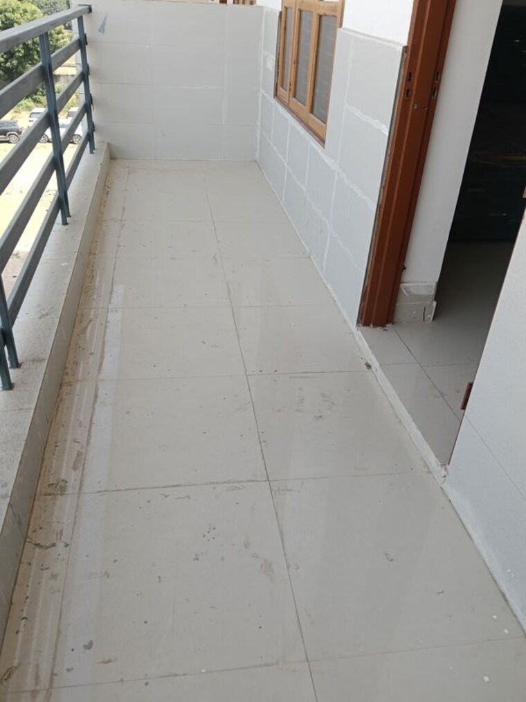 Balcony, ansal-plaza-sector-23 1 Bedroom 750 Sq.Ft. Builder Floor In Sector 23 Gurgaon 10725347