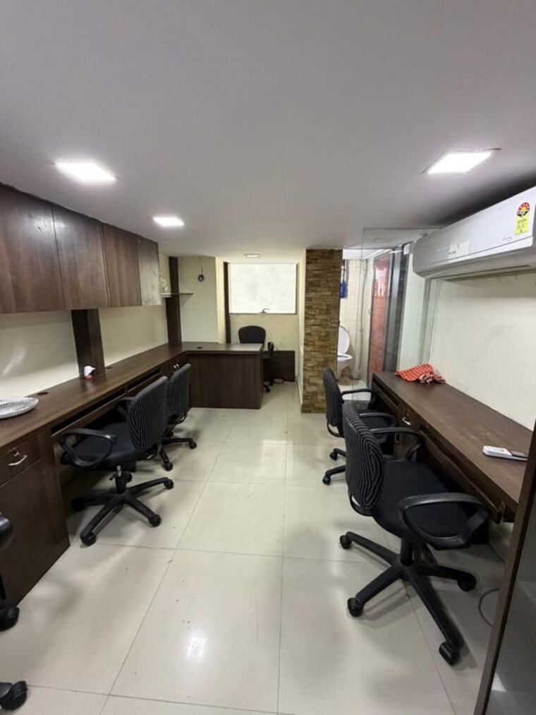 Team Area, haware-fantasia Commercial Office Space 707 Sq.Ft. In Vashi Sector 28 Navi Mumbai 10725439