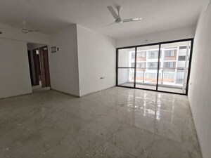 Room in 2 BHK Apartment at Unique Youtopia, Kharadi – for Rent