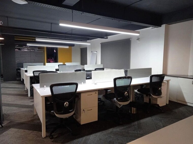 Team Area, yeshwant colony Commercial Office Space 2300 Sq.Ft. In Yeshwant Colony Indore 10725481