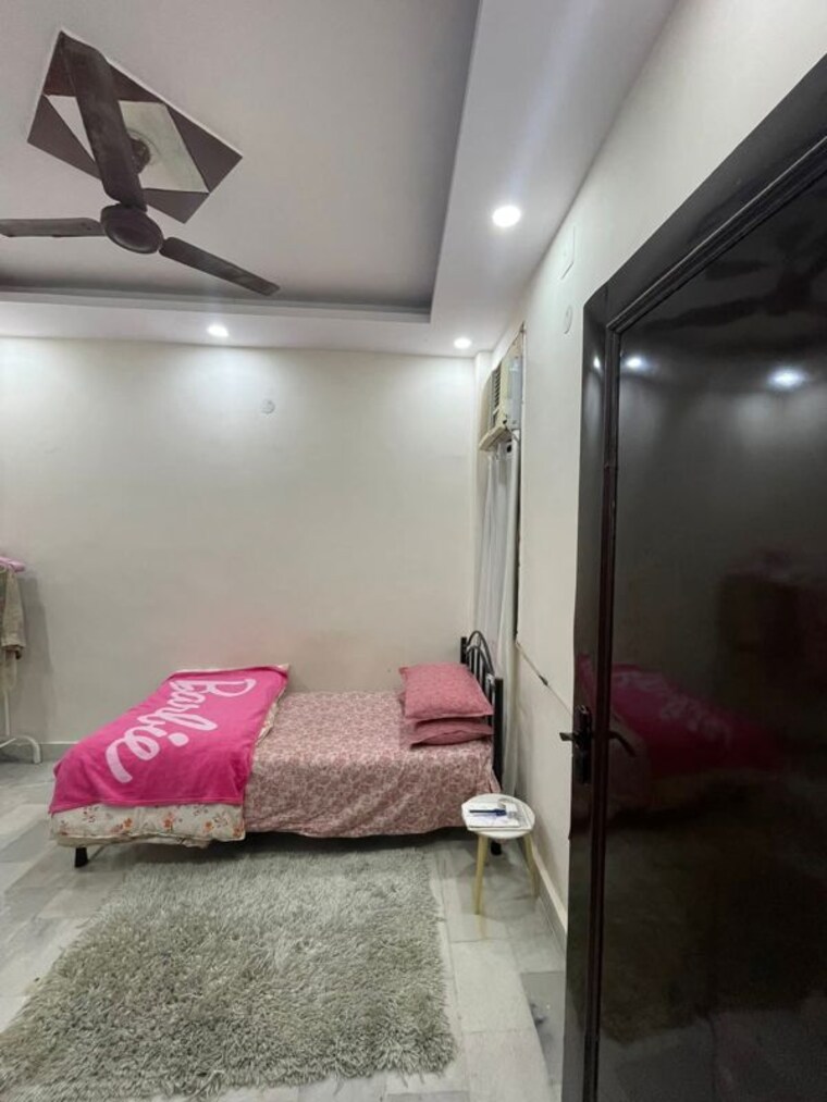 Bedroom, saket 1 RK 400 Sq.Ft. Apartment In Saket Delhi 10725523