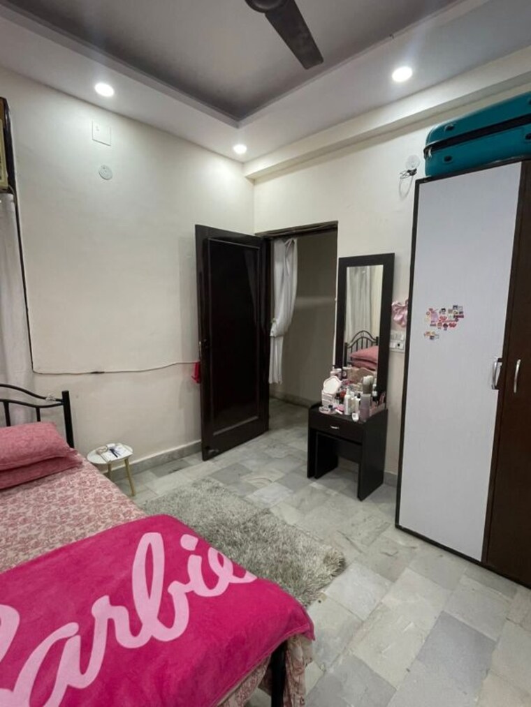 Bedroom, saket 1 RK 400 Sq.Ft. Apartment In Saket Delhi 10725523