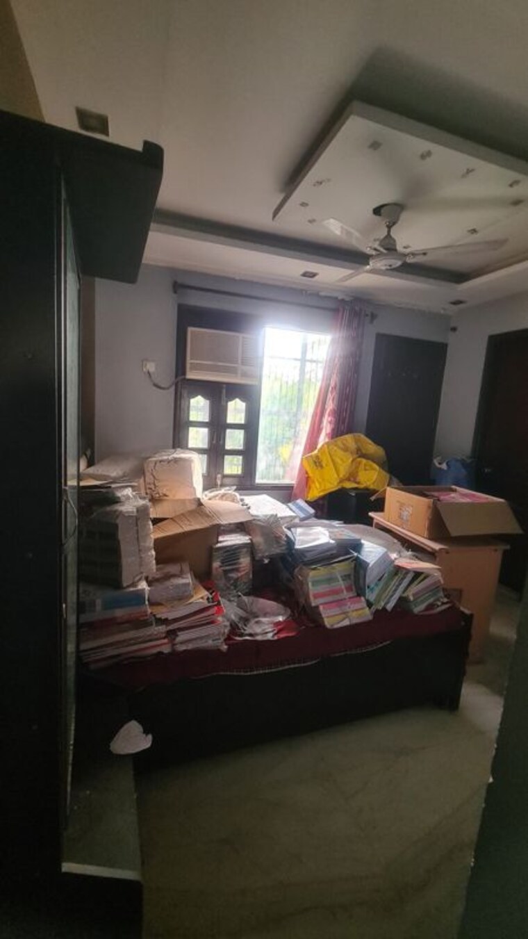 Bedroom, naraina 3 Bedroom 125 Sq.Yd. Builder Floor In Naraina Delhi 10725524