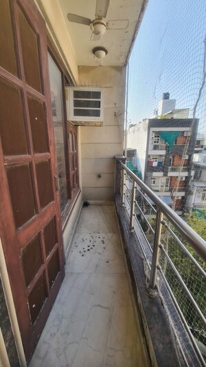 Balcony in 3 BHK Builder Floor at Naraina – for Rent
