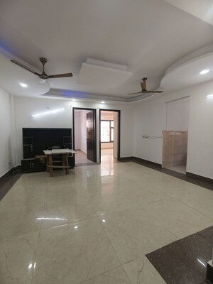 Living Room in 3 BHK Builder Floor at Chattarpur – for Rent