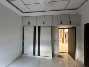 Room in 3 BHK Apartment at Aryamitra Bay Hills, Narsingi – for Rent