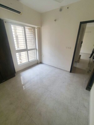 1 BHK Apartment For Rent in Lodha Amara, Kolshet Road