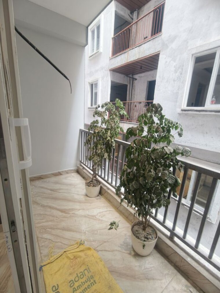 Balcony, chattarpur 2 Bedroom 700 Sq.Ft. Builder Floor In Chattarpur Delhi 10725542