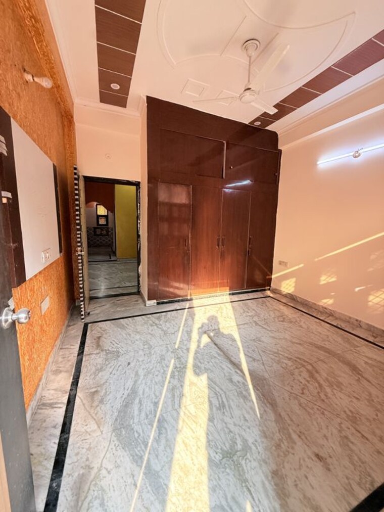 undefined, sector 44 5 Bedroom 2583 Sq.Ft. Independent House In Sector 44 Noida 10725600