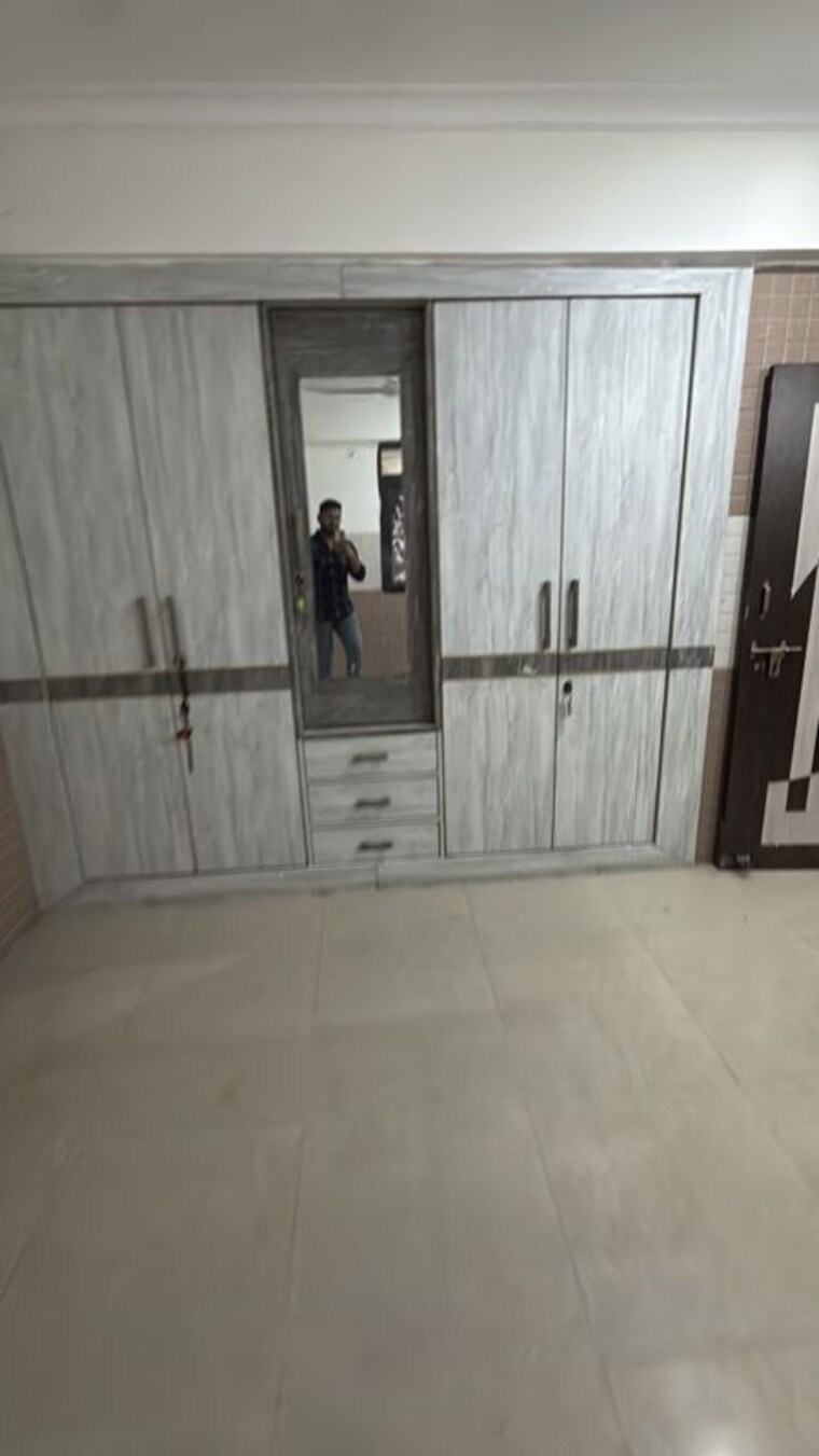 Room, sector 44 5 Bedroom 2583 Sq.Ft. Independent House In Sector 44 Noida 10725600