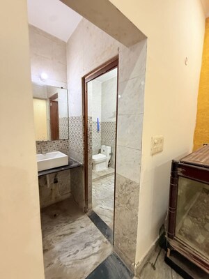 Team Area in 5 BHK Independent House at Sector 44 – for Rent