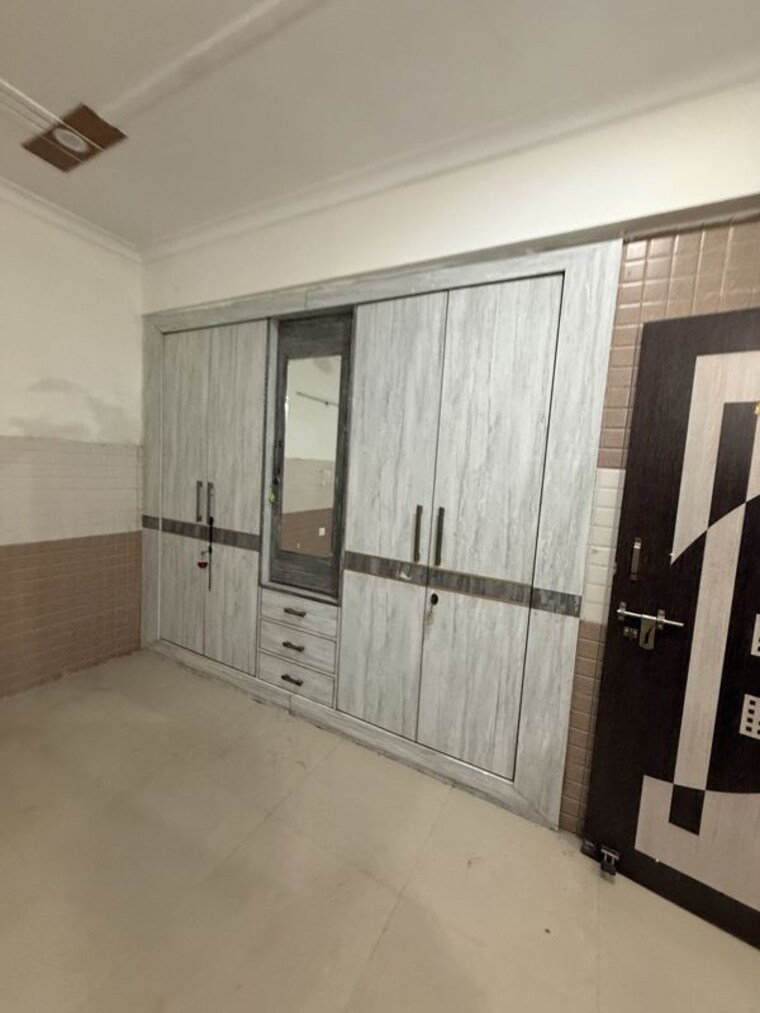 undefined, sector 44 5 Bedroom 2583 Sq.Ft. Independent House In Sector 44 Noida 10725600
