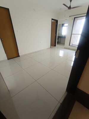 2 BHK Apartment For Rent in Chandak 34 Park Estate, Goregaon West