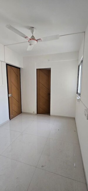 Room in 3.5 BHK Apartment at Moreshwar 19 East, Nerul – for Rent