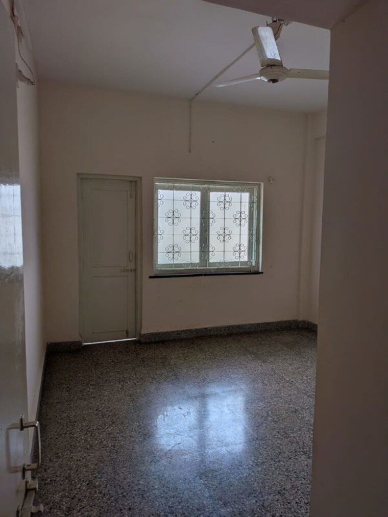 Room, yerawada 2 Bedroom 1100 Sq.Ft. Apartment In Yerawada Pune 10725634
