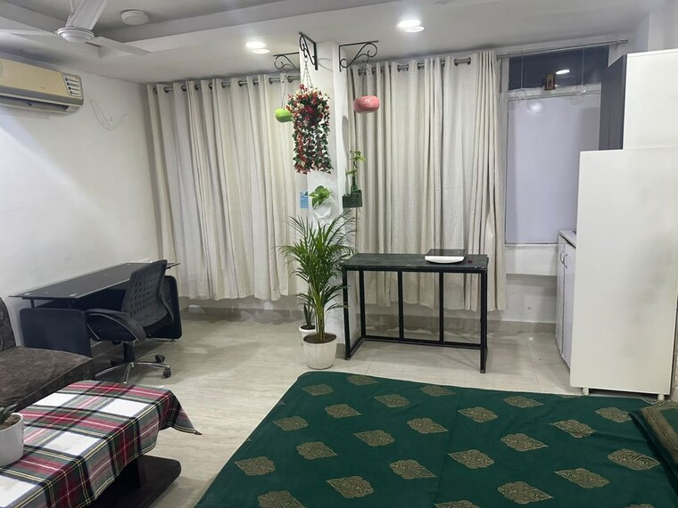 Living Room, south extension Studio 450 Sq.Ft. Apartment In South Extension Delhi 10725668