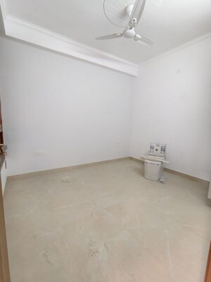 Room in 2 BHK Builder Floor at Chattarpur – for Rent