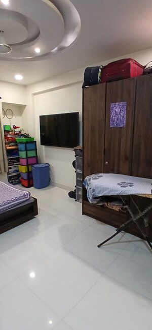 Furnished Amenities in 4 BHK Apartment at Wardha rd – for Rent