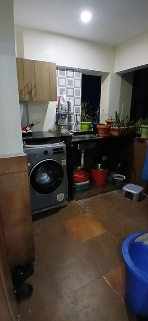 Attached Bathroom in 4 BHK Apartment at Wardha rd – for Rent