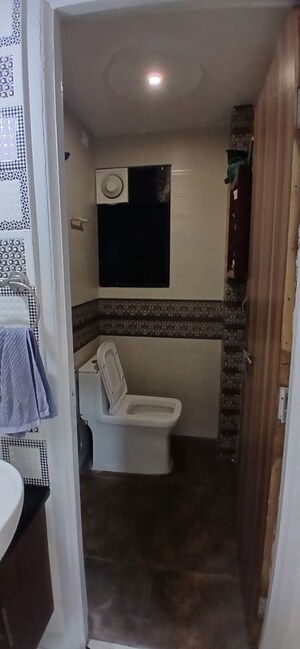 Bedroom in 4 BHK Apartment at Wardha rd – for Rent