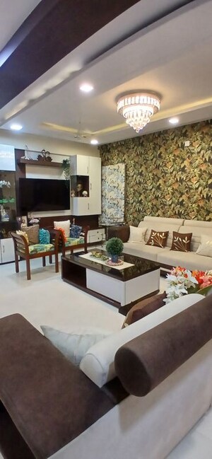 Furnished Amenities in 4 BHK Apartment at Wardha rd – for Rent